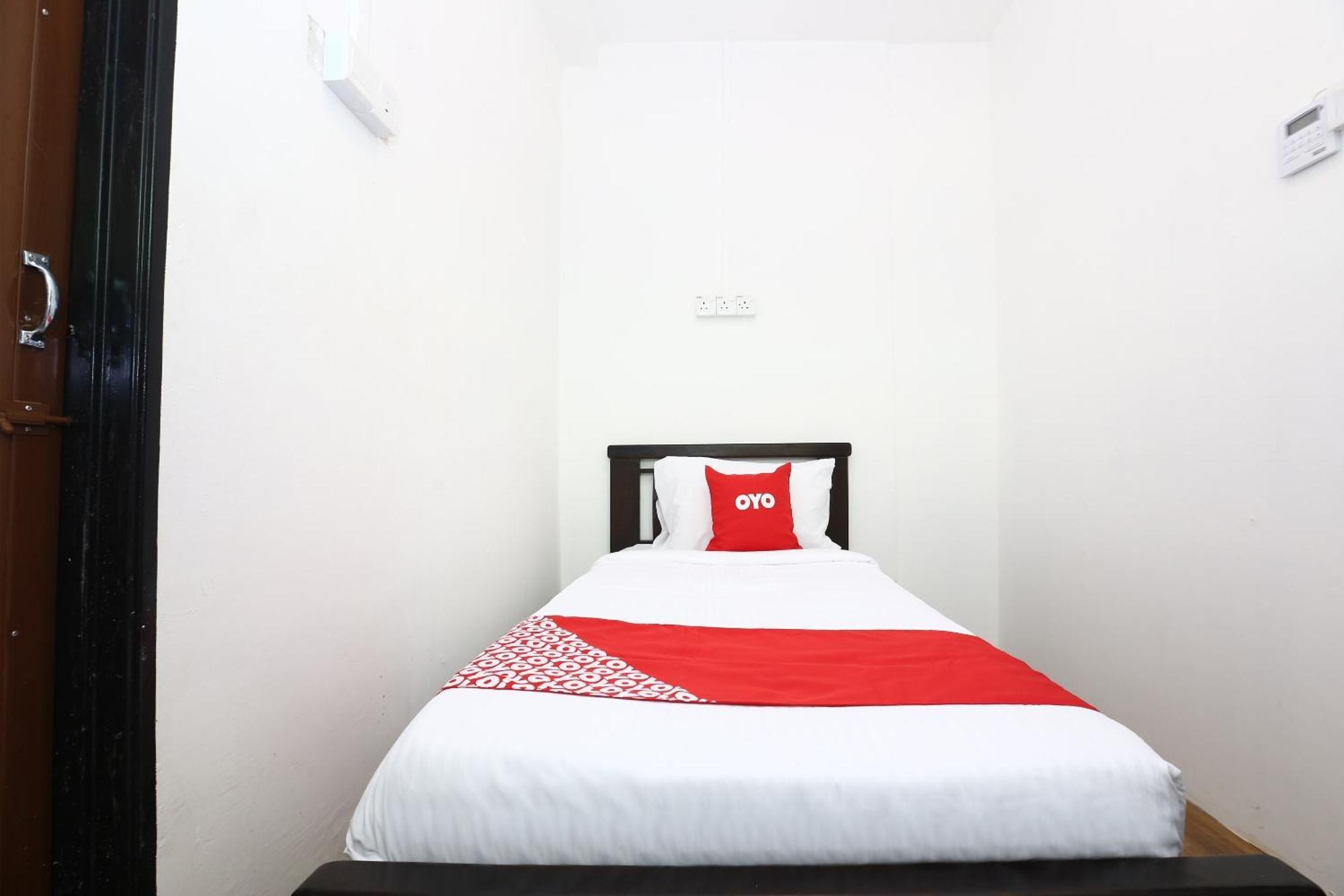 Super Oyo 89678 Ady Hotel Kuala Terengganu Eksteriør bilde