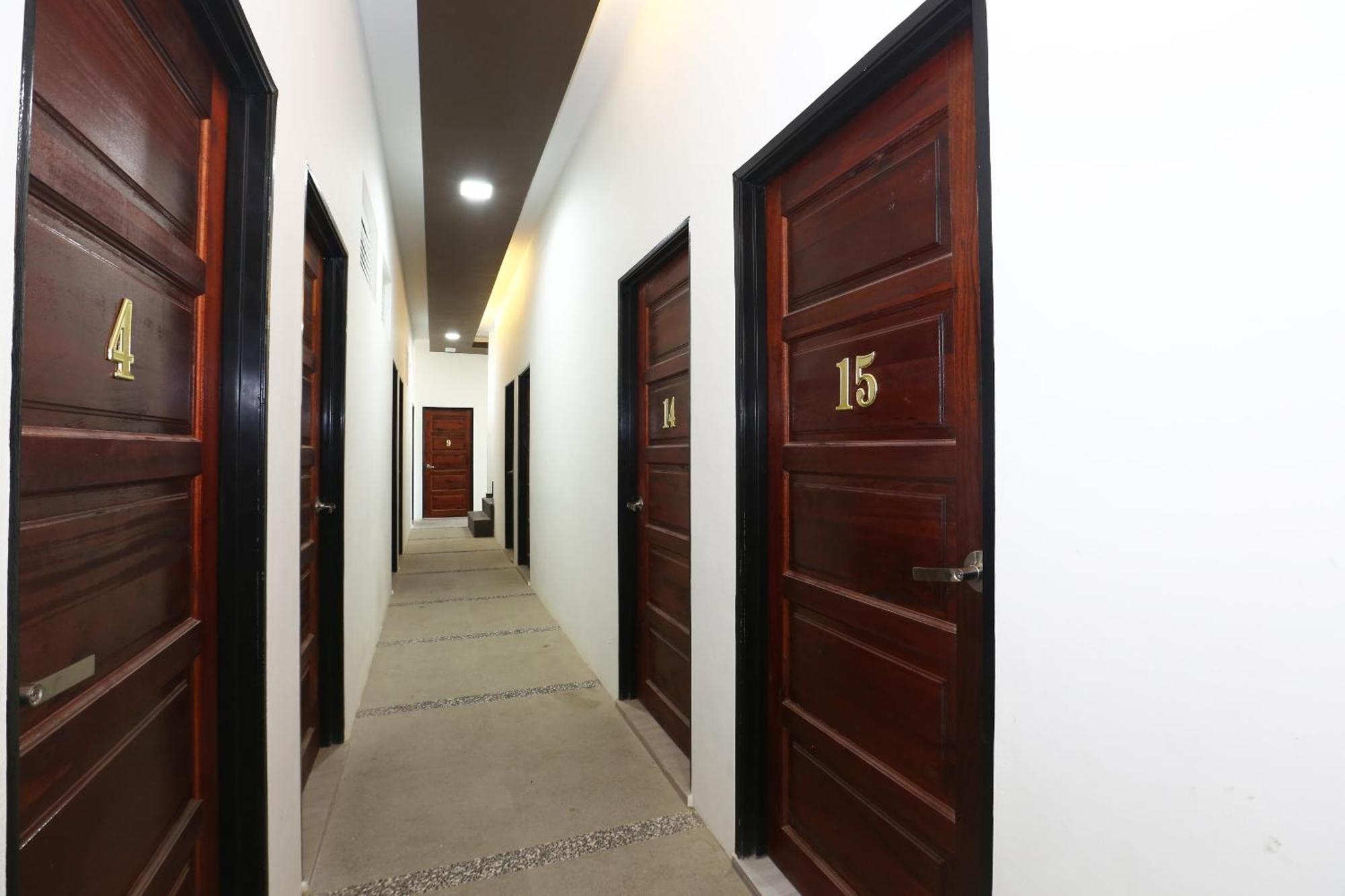 Super Oyo 89678 Ady Hotel Kuala Terengganu Eksteriør bilde